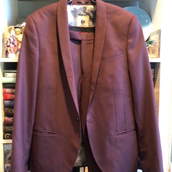 Noose & Monkey Suit! Maroon color! - Picture 3 of 15